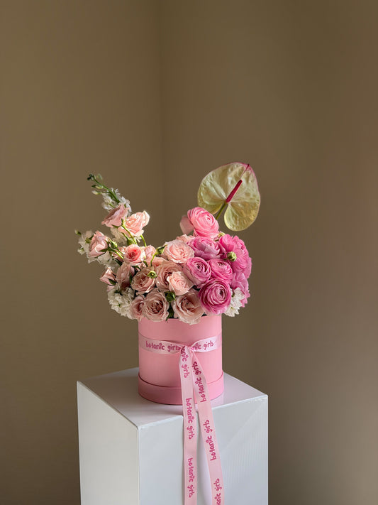 Petite Bloom Box – Vibrant Palette (Florist's Choice)