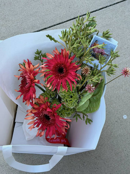 Sculptural — Florist’s Choice Bouquet